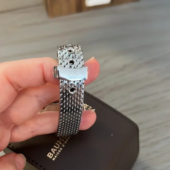 Baume & Mercier Hampton City watch . Never worn . Needs battery . - Picture 3 of 3